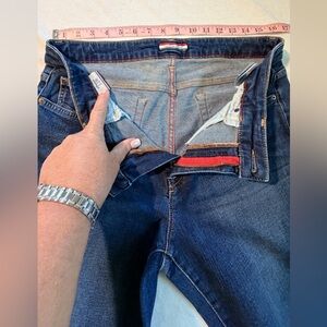 Tommy Hilfiger Blue Jeans;Straight leg.